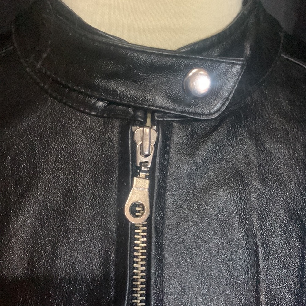 Wilson’s womens leather motorcycle jacket - Picture 4 of 12